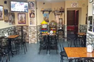 Bar cofrade er pikoteo sevillano