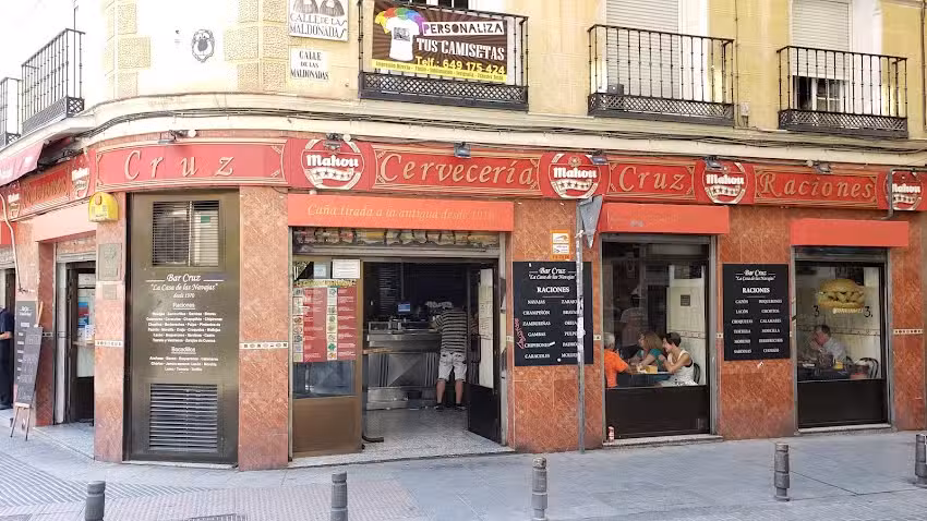 Bar Cruz &ndash; La Casa de las Navajas