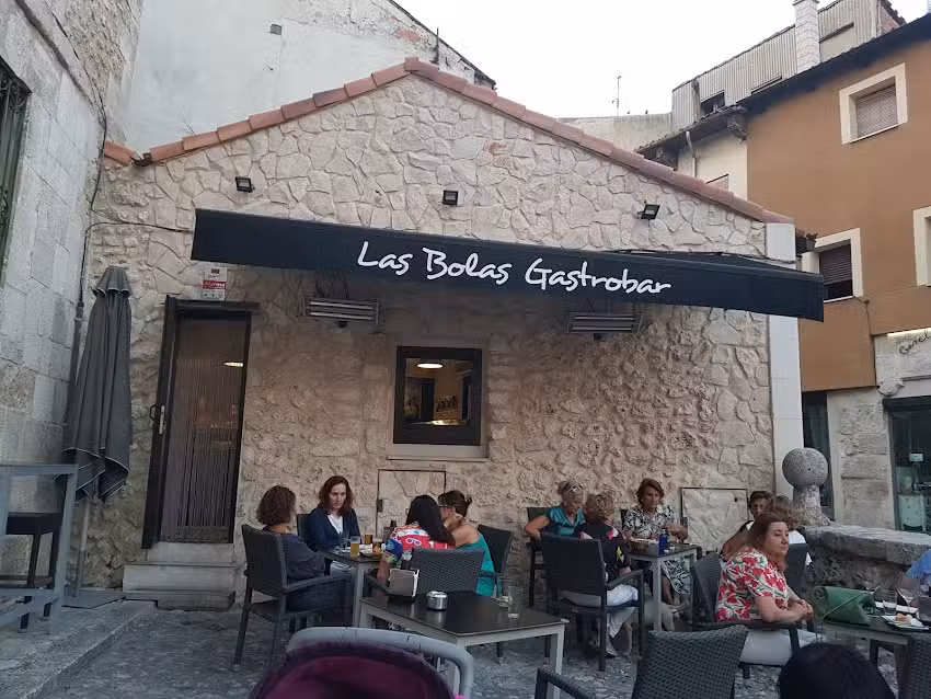 Bar Cu&eacute;llar Las Bolas