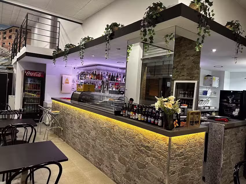 Bar D&C