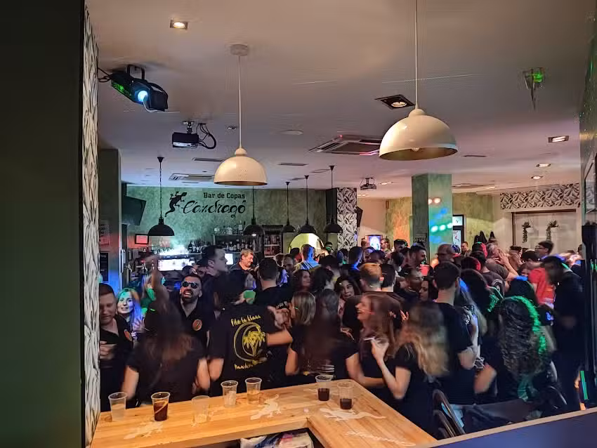 Bar De Copes L&rsquo;andrag&oacute;