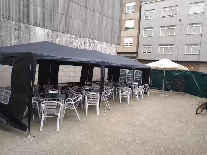 Bar De Jous