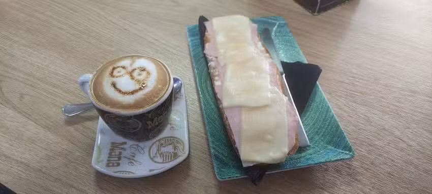 Bar de la 3&deg; edad del Solanillo &ldquo; EL BOSQUET&rdquo;