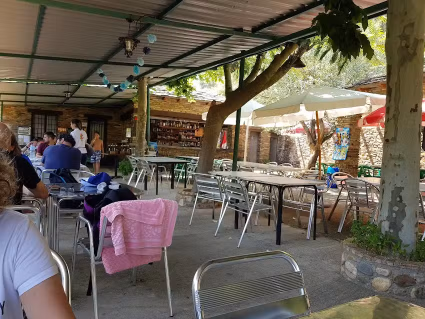 Bar de la piscina natural