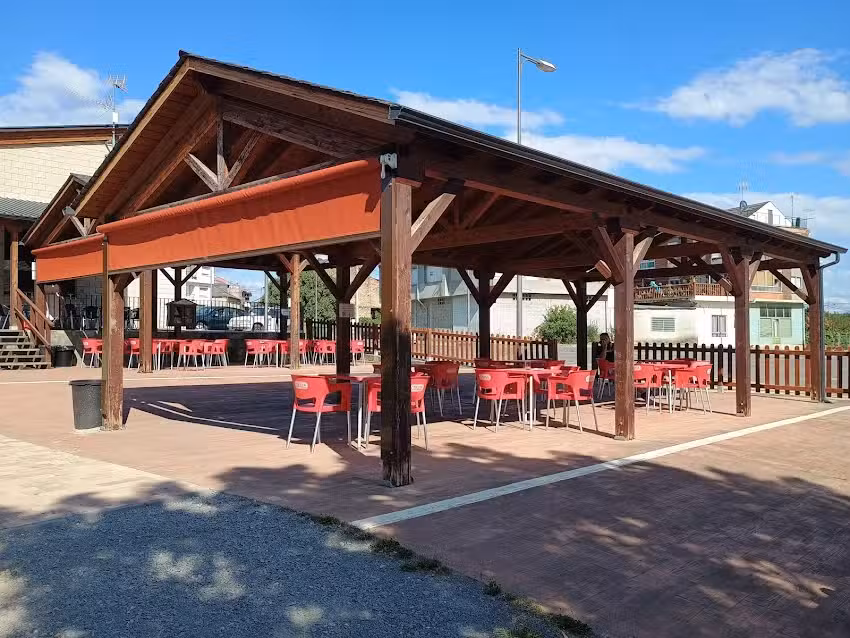 Bar de la Piscina Toral de los Vados