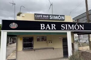 BAR DE MAY LA PATRONA