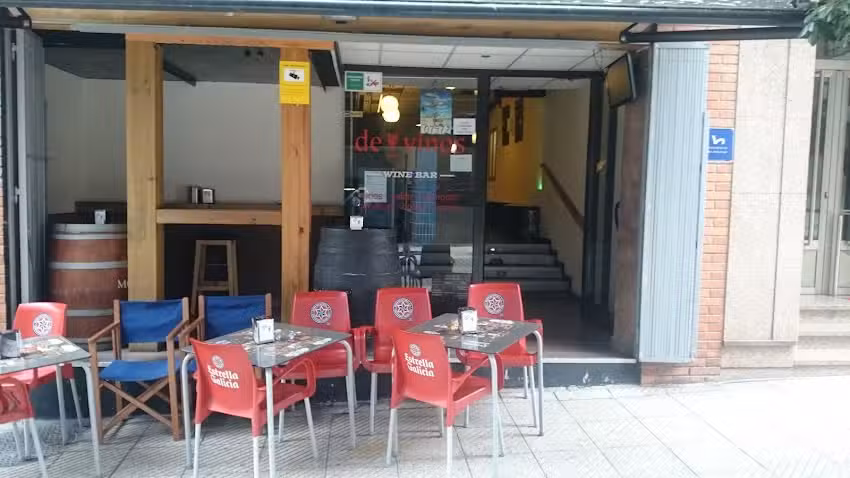Bar De Vinos