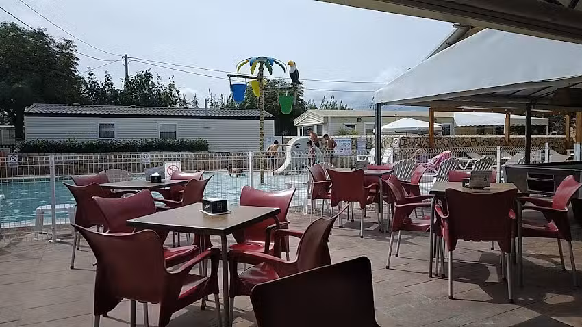 Bar del camping Alegr&iacute;a del Mar