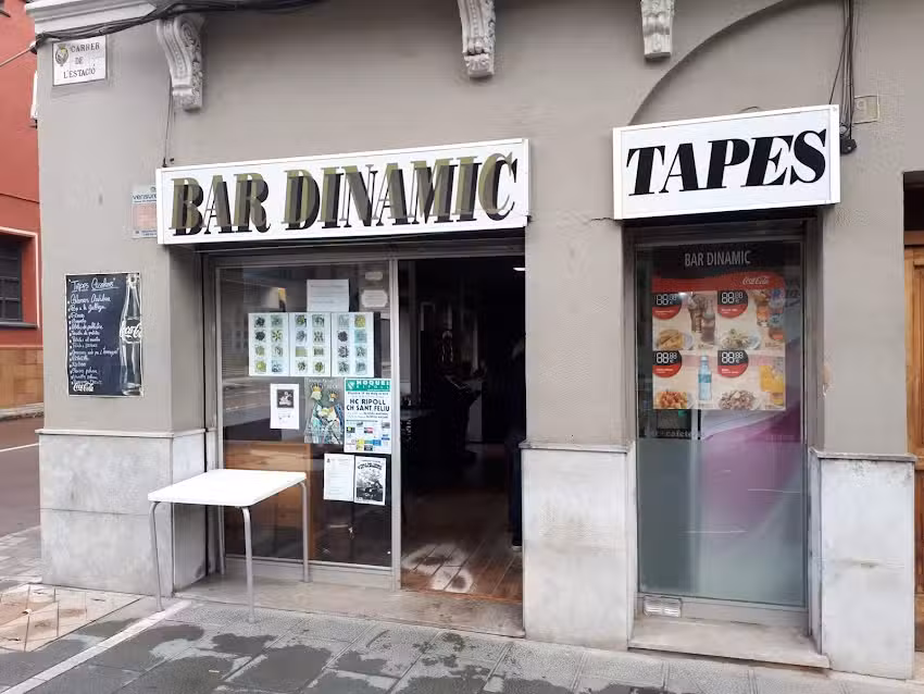 Bar Din&agrave;mic