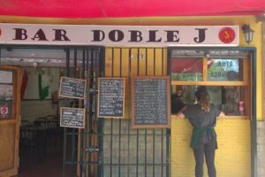 Bar Doble J