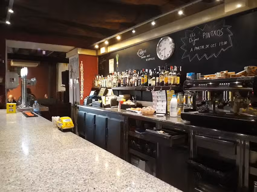 Bar el Centre d&rsquo;Olost
