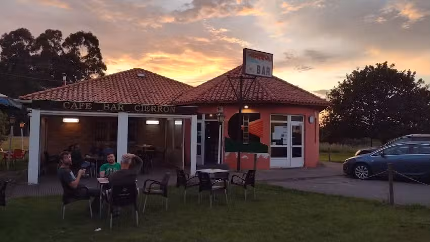 Bar El Cierr&oacute;n