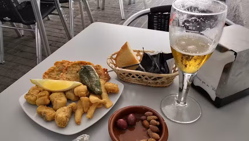 Bar El Cuchar&oacute;n