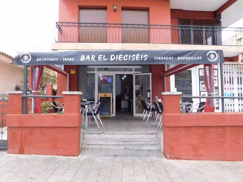 Bar El Diecis&eacute;is