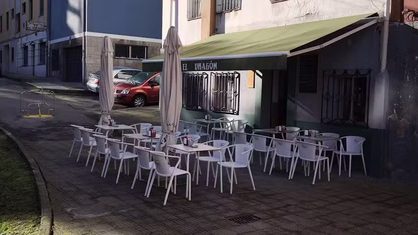 Bar EL DRAG&Oacute;N