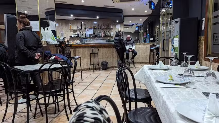 Bar El L&aacute;tigo