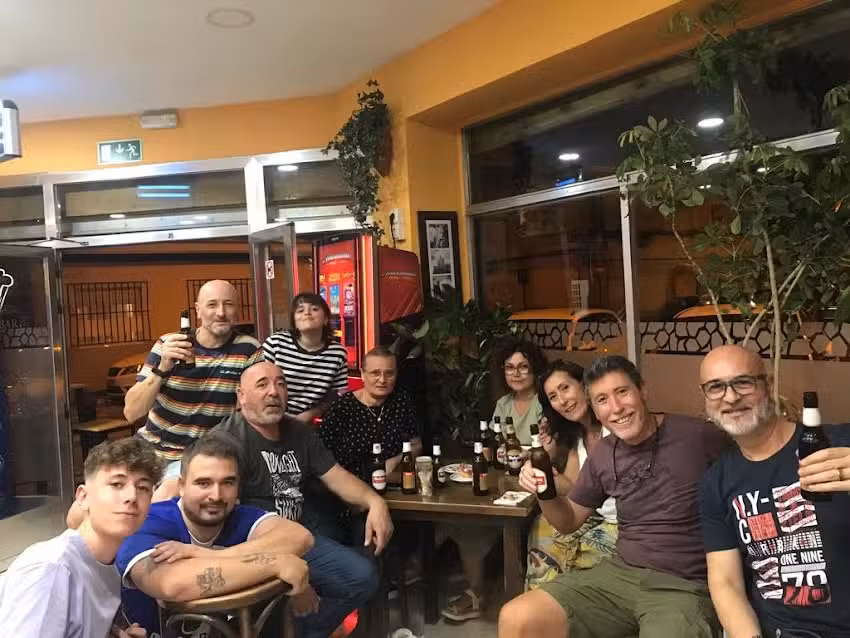 Bar El Sol Sale Para Todos