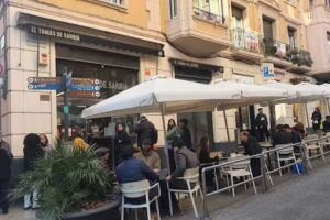 Bar El Tom&aacute;s de Sarri&aacute;