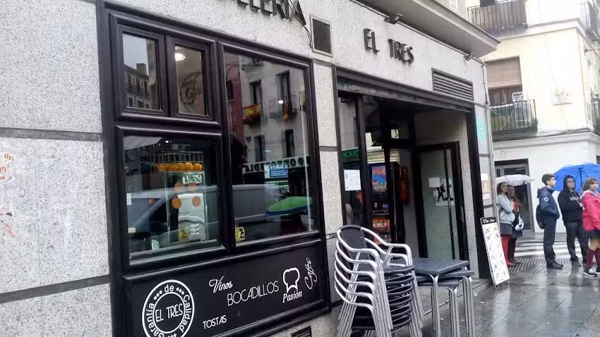 Bar El Tres