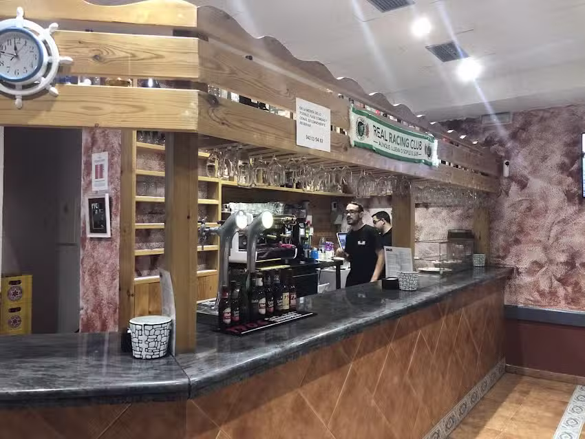 Bar Elcano