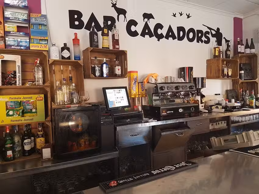 BAR ELS CA&Ccedil;AORS
