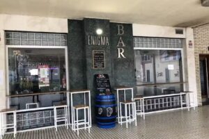 Bar Enigma donde tavo