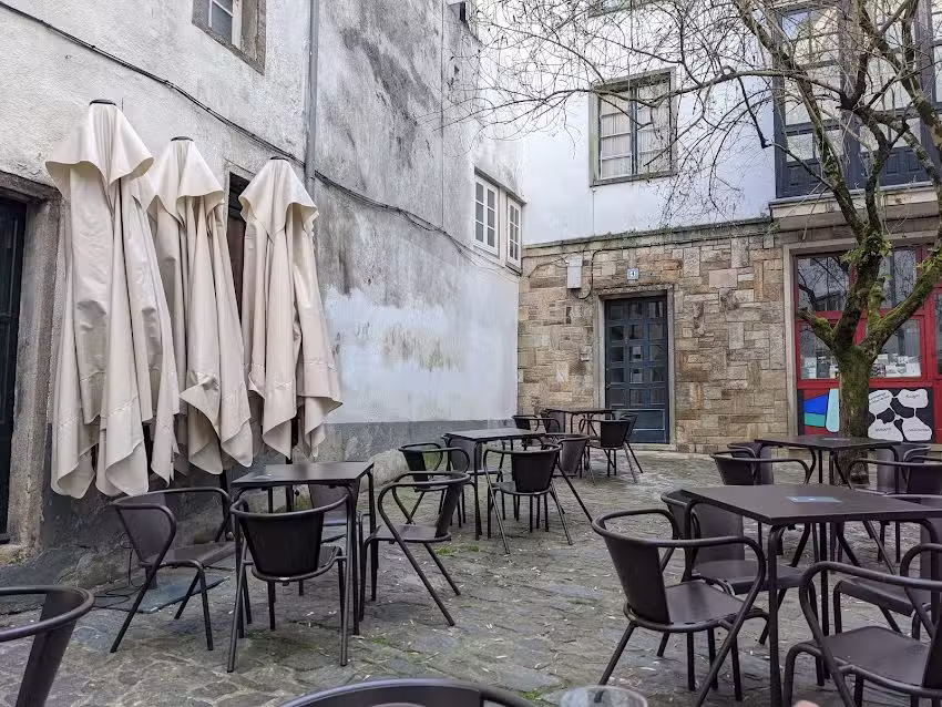 Bar Entreportas-multitasca