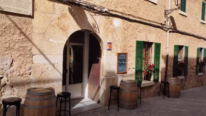 Bar Es Club Consell