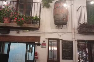 Bar Fina Linares de Mora