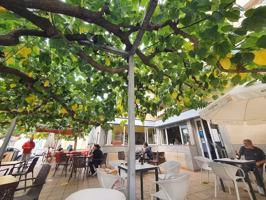 Bar Font de M&oacute;ra