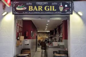 BAR GIL ( EL REY DE LA SARDINA CON GUINDILLA Y ANCHOA) 🌞 REPSOL