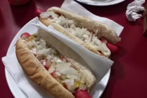 Bar Hamburgueser&iacute;a Vamos pa&acute;la esquina