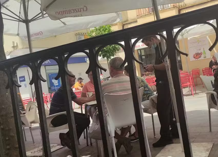 Bar Hermanos G&oacute;mez