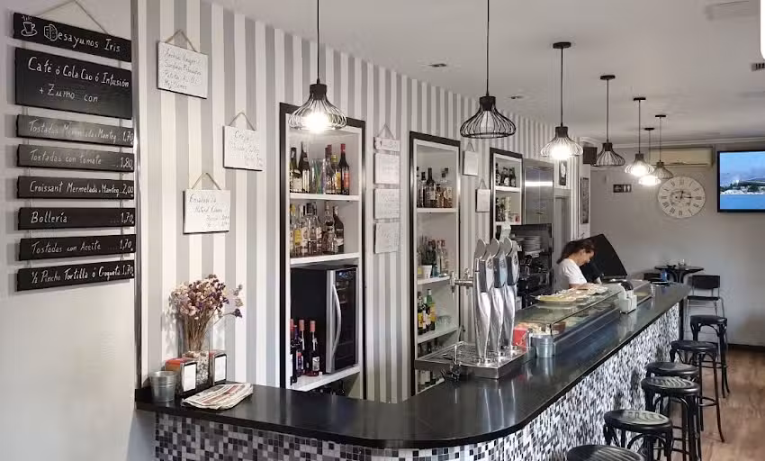 Bar Iris