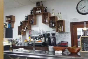 Bar JARAS Y ENCINAS (El pirula)