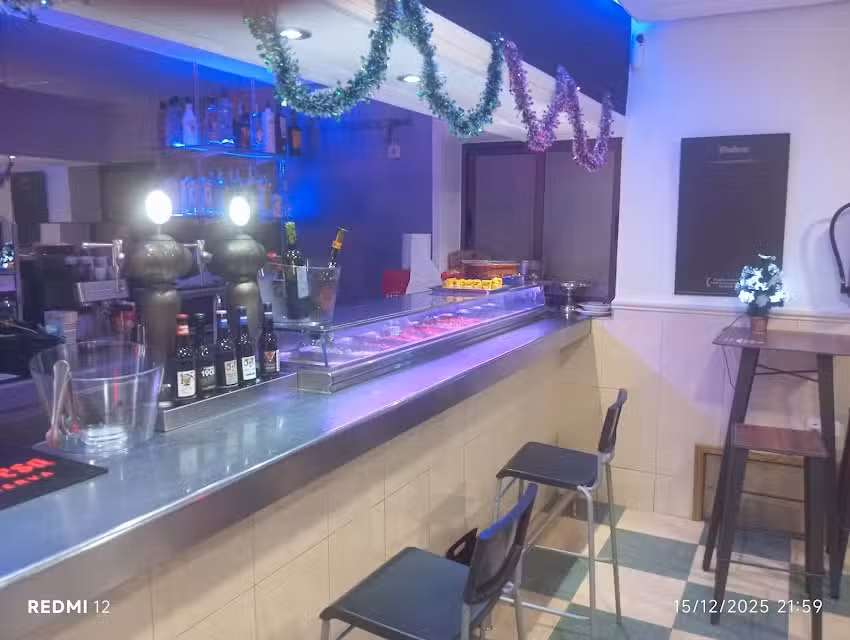 Bar JR
