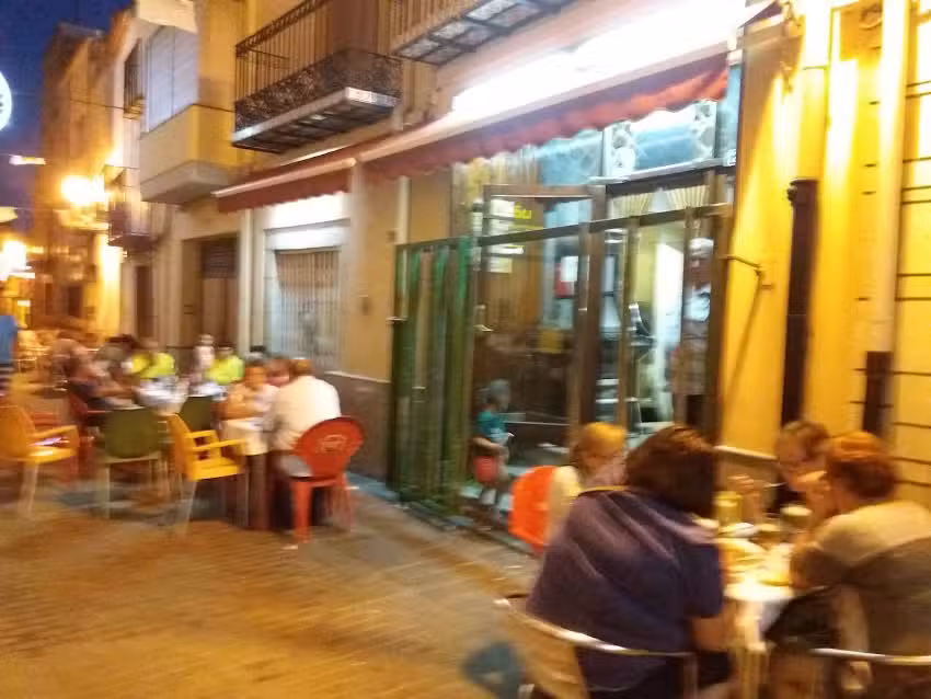 BAR JUANITA.