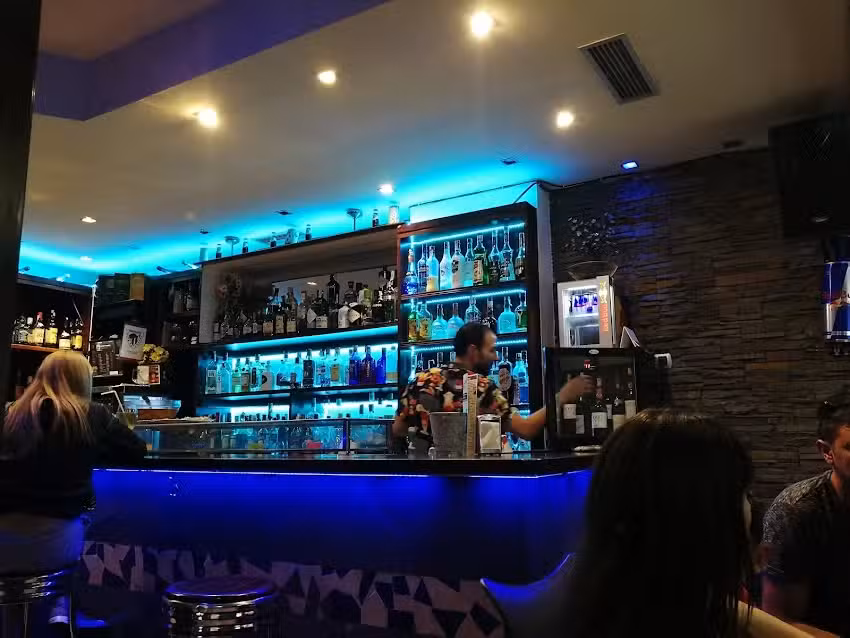 BAR KIRRU