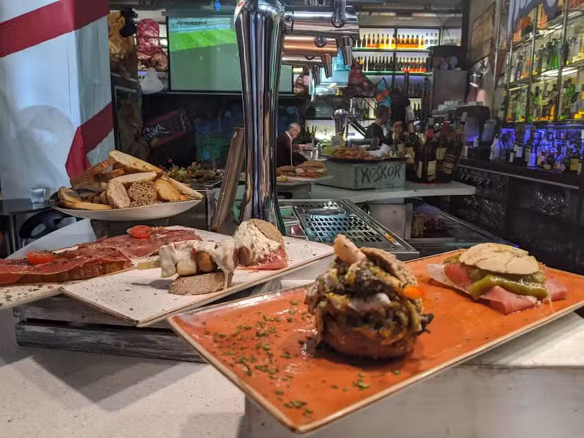 Bar Koskor