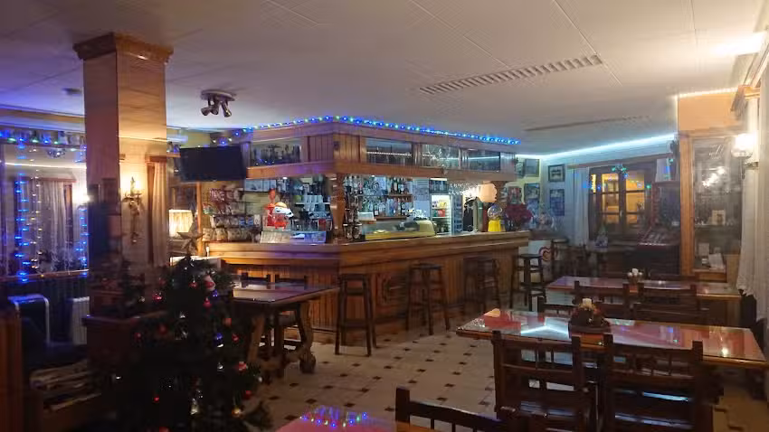 Bar L&rsquo;Escala | Ribera de Card&oacute;s