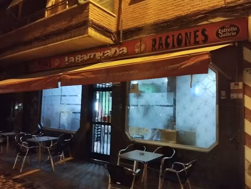 Bar la barrikada