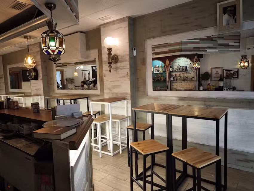 Bar La Bomba