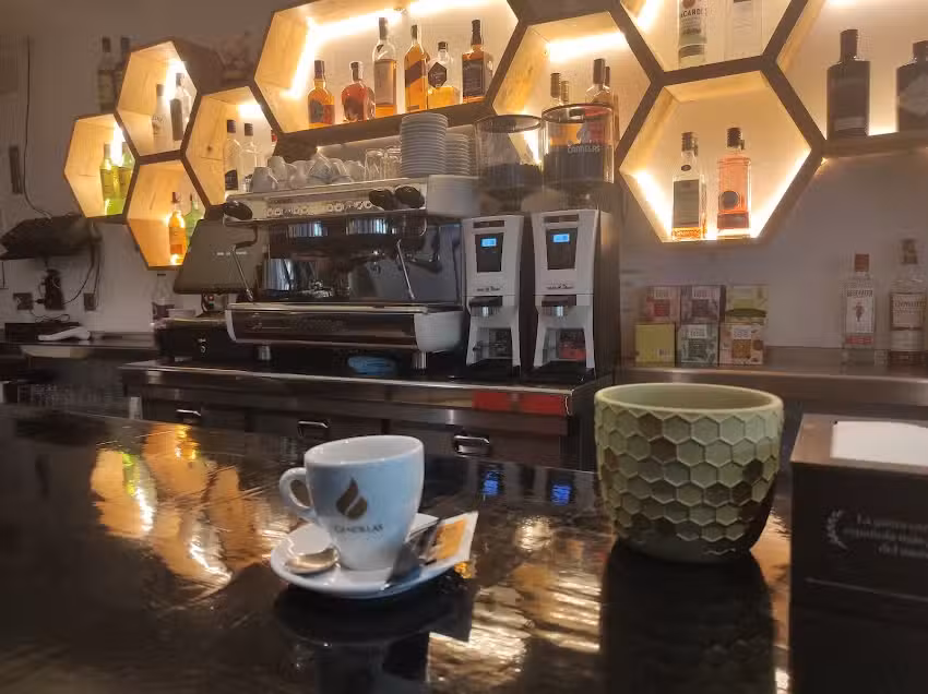 BAR LA COLMENA