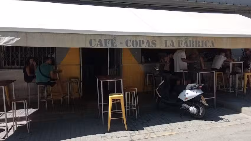 Bar La F&aacute;brica