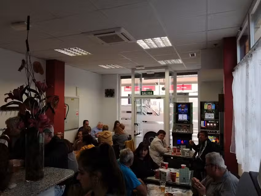 BAR LA HOYA