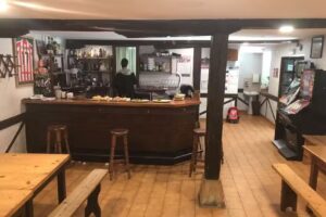 Bar La Le&ntilde;era