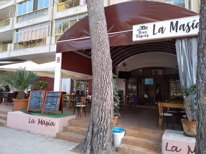 Bar La Mas&iacute;a calle Carles Buigas, 62