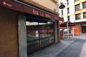 Bar La Mona