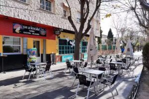 Bar la monta&ntilde;a