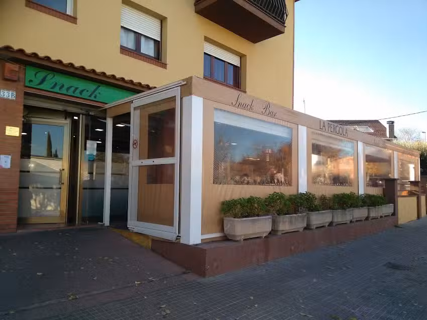 BAR La P&Egrave;RGOLA